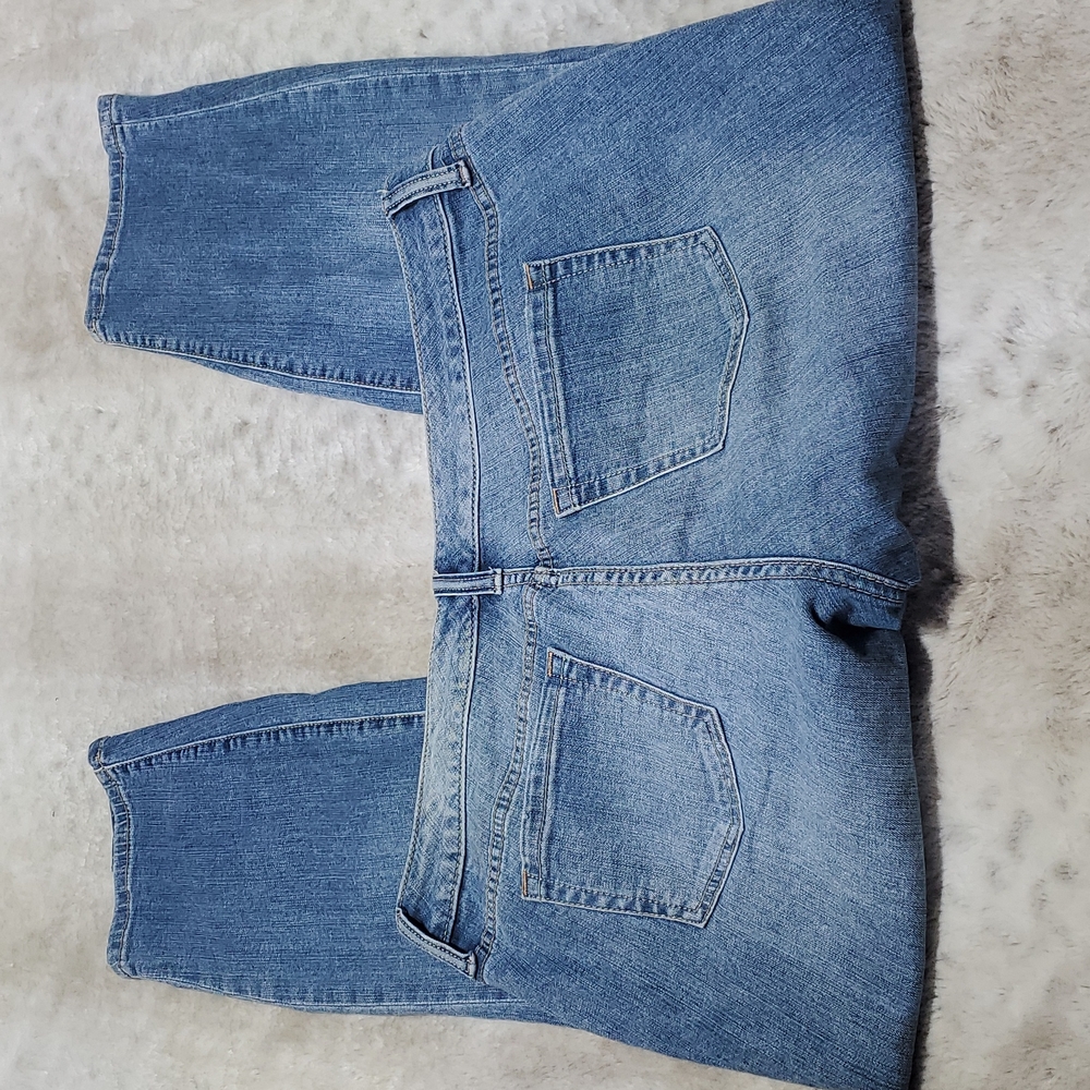 Torrid Mid Rise Distressed Boyfriend Fit Blue Jeans Size 10 Waist 34 Inches - Picture 5 of 5